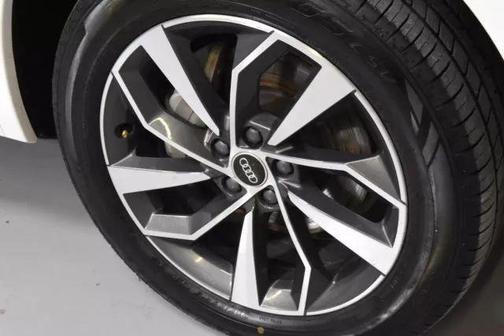 2024 Audi Q5 45 S line Premium Plus