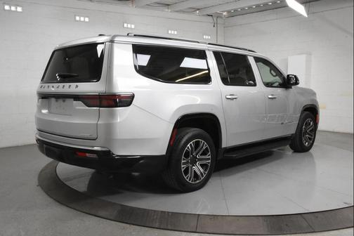 Silver Zynith 2024 Jeep Wagoneer L Series II