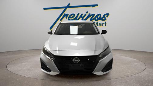 Brilliant Silver Metallic 2024 Nissan Altima 2.5 SV