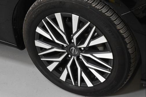 Super Black Clearcoat 2024 Nissan Altima 2.5 SV