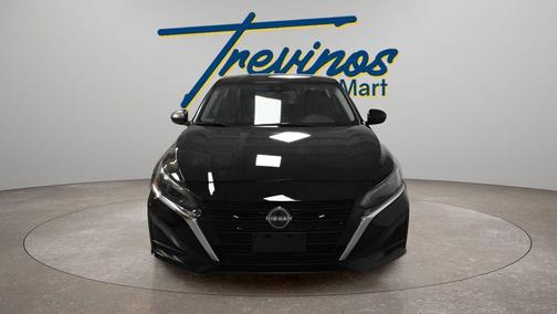 Super Black Clearcoat 2024 Nissan Altima 2.5 SV
