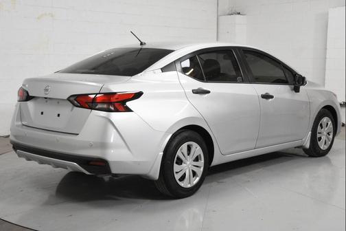 2021 Nissan Versa 1.6 S