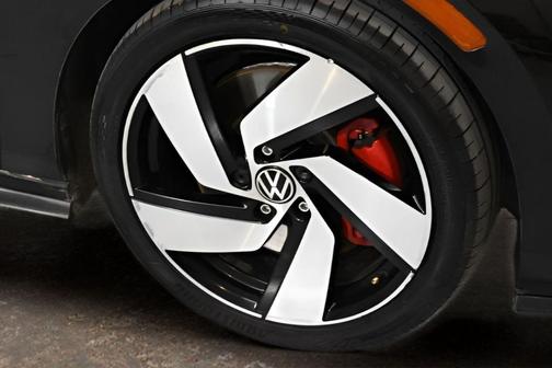 2024 Volkswagen Golf GTI 2.0T S DSG