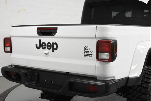 2023 Jeep Gladiator Willys 4x4