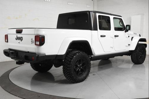 2023 Jeep Gladiator Willys 4x4