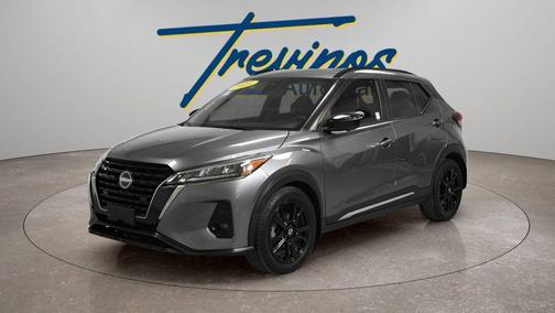2023 Nissan Kicks SR