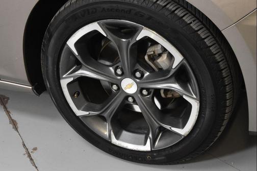 Mineral Gray Metallic 2023 Chevrolet Malibu FWD 1LT