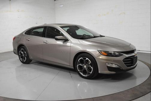 Mineral Gray Metallic 2023 Chevrolet Malibu FWD 1LT