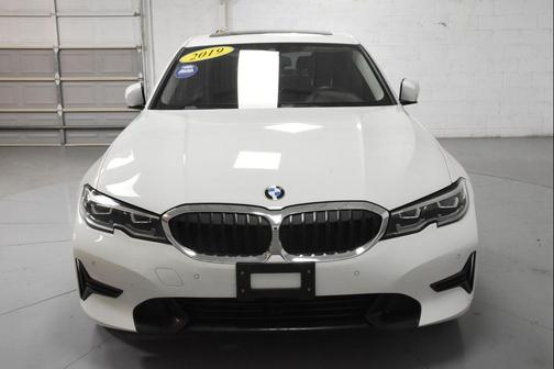 Alpine White 2019 BMW 330 330i