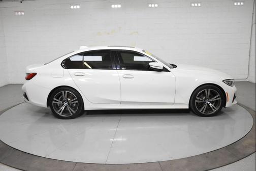 Alpine White 2019 BMW 330 330i