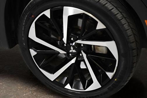 Cosmic Blue Metallic 2024 Mitsubishi Outlander SE