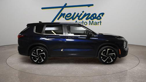 Cosmic Blue Metallic 2024 Mitsubishi Outlander SE