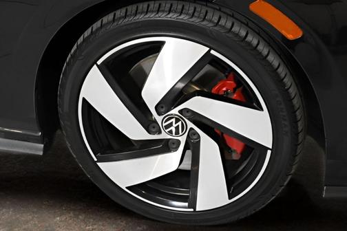 2024 Volkswagen Golf GTI 2.0T S DSG