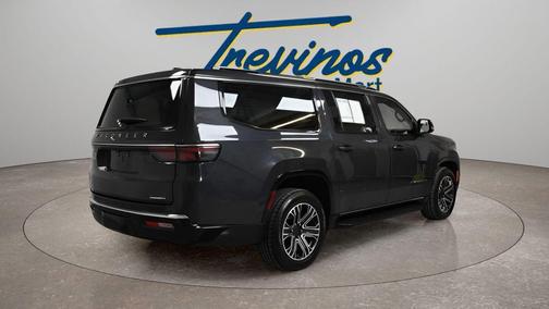 2024 Jeep Wagoneer L Series II 4x2