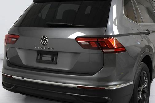 2024 Volkswagen Tiguan 2.0T Wolfsburg Edition