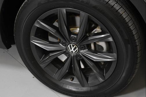 2024 Volkswagen Tiguan 2.0T Wolfsburg Edition