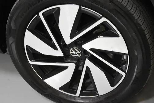 2024 Volkswagen Atlas 2.0T SE w/Technology 4MOTION