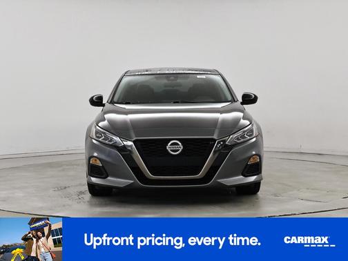 2022 Nissan Altima SR