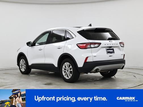 White 2022 Ford Escape SE