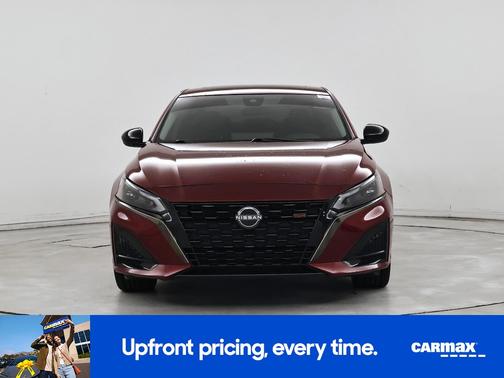 Red 2023 Nissan Altima SR