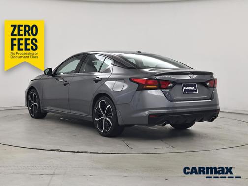 Gray 2023 Nissan Altima SR