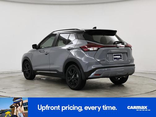 2022 Nissan Kicks SR