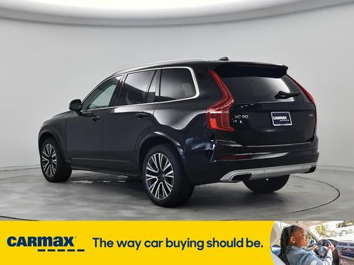 2021 Volvo XC90 T6 Momentum