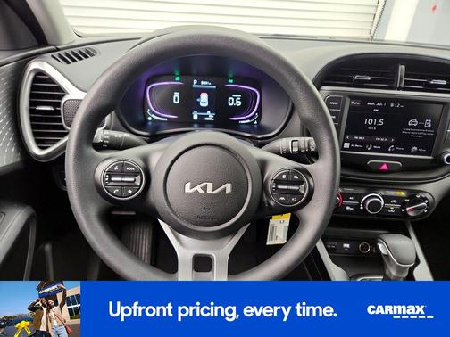 Gray 2025 Kia Soul LX