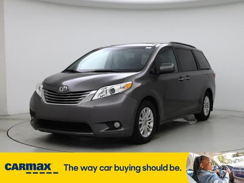 2017 Toyota Sienna XLE