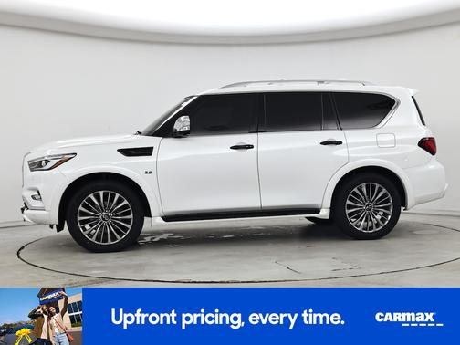 White 2018 INFINITI QX80