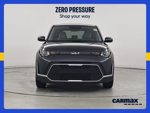 Gray 2025 Kia Soul LX