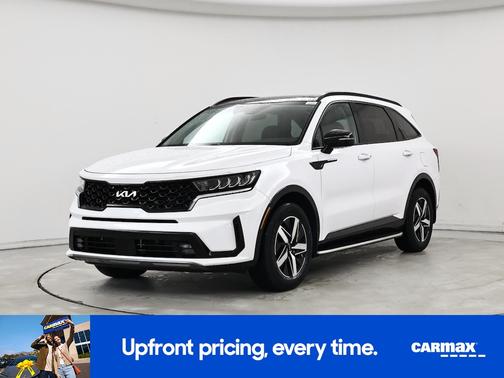 White 2023 Kia Sorento EX