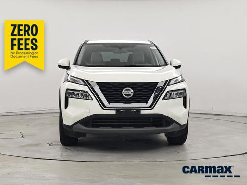 White 2021 Nissan Rogue SV