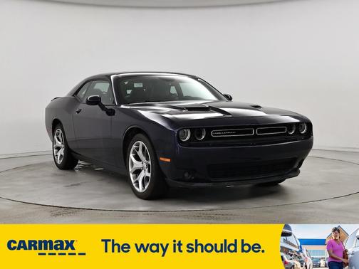 2016 Dodge Challenger SXT Plus