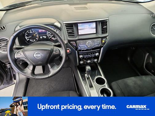 2015 Nissan Pathfinder SV