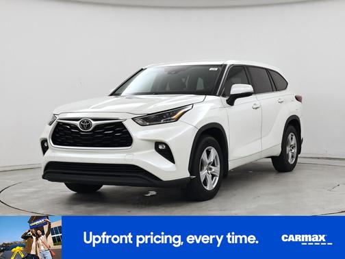 White 2021 Toyota Highlander LE