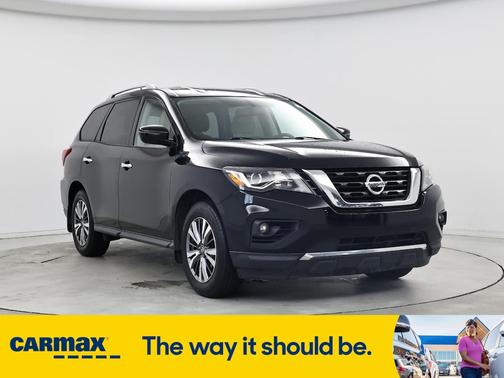 2018 Nissan Pathfinder SV