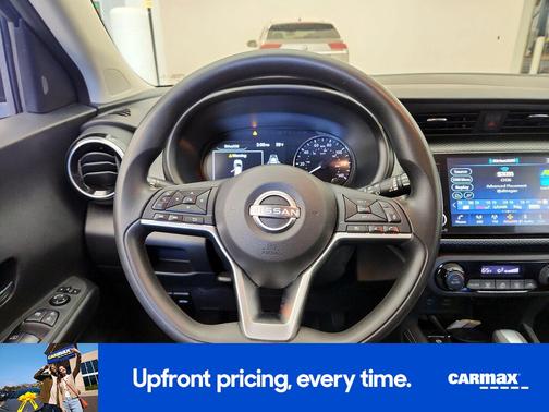 2022 Nissan Kicks SV