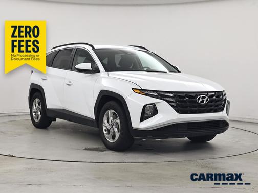 White 2024 Hyundai TUCSON SEL