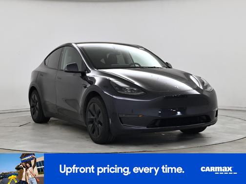 Gray 2025 Tesla Model Y Long Range