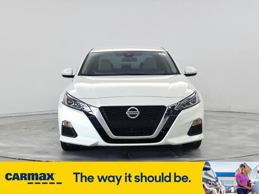 2022 Nissan Altima SV