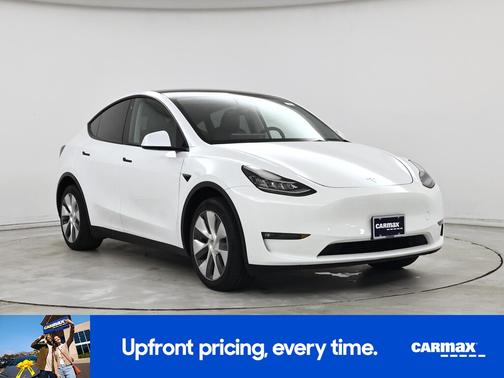 White 2023 Tesla Model Y Long Range