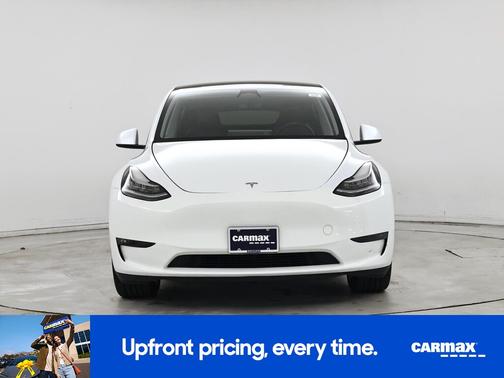 White 2023 Tesla Model Y Long Range
