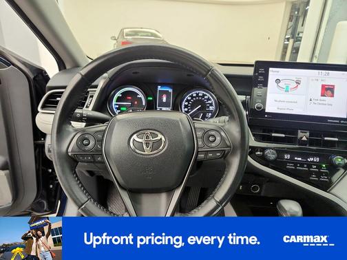 2022 Toyota Camry Hybrid SE