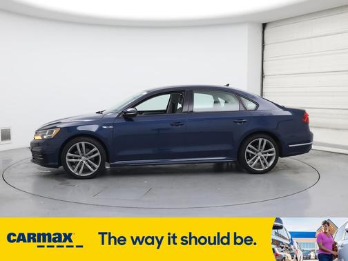 2018 Volkswagen Passat R-Line