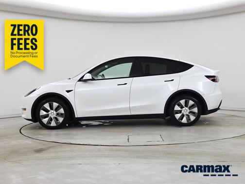 White 2023 Tesla Model Y Long Range