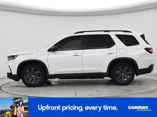 White 2025 Honda Pilot Sport