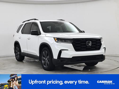 White 2025 Honda Pilot Sport