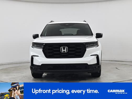 White 2025 Honda Pilot Sport