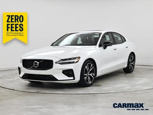 White 2024 Volvo S60 B5 Plus Dark Theme